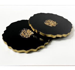 Ensemble de sous-verres ronds en cristal fabriqués à la main motif géométrique unique organisateur de vaisselle de bureau à domicile élégant et fonctionnel de l'Inde - Product Image 3