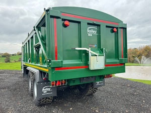 Remolque de Grano Hidráulico de Acero Reforzado Bailey con Capacidad de Carga Superior a 30000 kg para Uso Agrícola Fuera de Carretera - Product Image 3