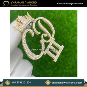 จี้ทองคำแท้10K สุดหรูสำหรับบุรุษสร้อยคอมงกุฎตัวอักษร VVS Moissanite จี้ประดับตัวอักษรแบบกำหนดเอง - Product Image 4