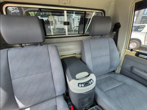 Voiture d'occasion de qualité et abordable, Toyota Land Cruiser 79 4.5 4D LX V Single-Cab conduite à droite, modèle 2016 - Product Image 4