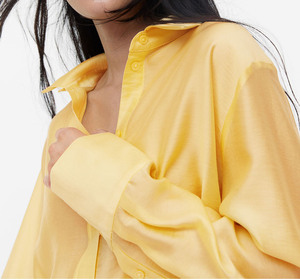 Conception la plus vendue col retourné boutonné style 100% coton coupe ajustée taille prix de vente en gros chemise décontractée pour les femmes - Product Image 2