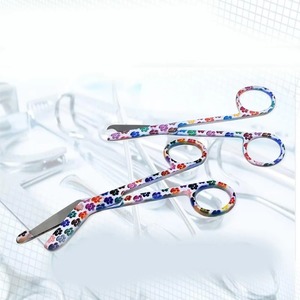 กรรไกรตัดผ้าพันแผลสแตนเลสคุณภาพสูง 18 ซม. กรรไกรตัดพลาสเตอร์ เครื่องมือผ่าตัด ผู้ผลิตกรรไกรตัดผ้าพันแผล - Product Image 4