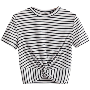 Haute vente imprimé Design femmes haut court t-shirts nouveau Service OEM meilleure vente en ligne vêtements de rue haut court t-shirts - Product Image 5