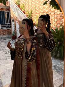 Robes afghanes vintage uniques et tendance à vendre en gros, robe longue de mode, design brodé, robe afghane vintage - Product Image 4