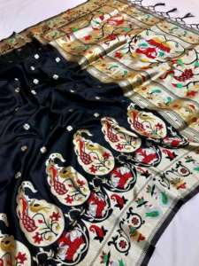 El último diseñador Pure Kanjivaram Paithani Silk Printed Saree de Fab Zone - Product Image 4