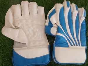 Gants de maintien de cricket en cuir de haute qualité pour quilleurs rapides Options de taille disponibles - Product Image 4