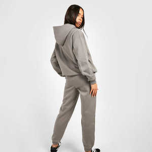 Vente en gros de nouveaux survêtements d'hiver pour femmes de qualité unique imprimé respirant séchage rapide survêtement grande taille vêtements d'entraînement - Product Image 3