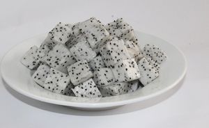 Fruits du dragon surgelés en vrac, rouges/blancs naturels, congélation LQF, cryopréservés, biologiques, qualité A/B, haute qualité, coupés en tranches et en cubes - Product Image 2