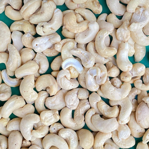 Usine de confiance noix de cajou brutes W180 W240 W320 Lwp Ws Sk noix de cajou noix de cajou biologiques emballage personnalisé gratuit Santigo - Product Image 1