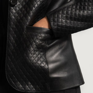 Blazer en cuir prêt-à-porter léger et confortable, personnalisable avec votre marque, idéal pour la mode féminine et les tenues décontractées quotidiennes - Product Image 3