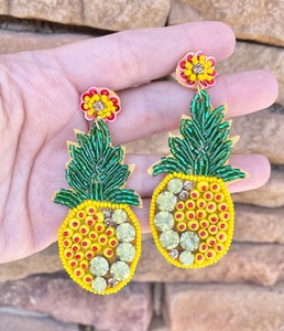 Boucles d'oreilles en perles légères faites à la main de haute qualité pour femmes, forme ovale, style bouddhiste, bijoux de mode, prix de gros HUSSAIN - Product Image 1