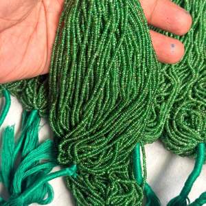 Perles rondes lisses en tsavorite verte naturelle de haute qualité, de 2 mm à 3 mm, pour la fabrication de bijoux - Product Image 2