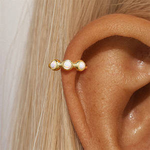 <span class=keywords><strong>Piercing</strong></span> al <span class=keywords><strong>naso</strong></span> in <span class=keywords><strong>argento</strong></span> Sterling <span class=keywords><strong>925</strong></span> placcato oro 18K con <span class=keywords><strong>Piercing</strong></span> al cerchio Clicker in pietra opale blu bianco - Product Image 4