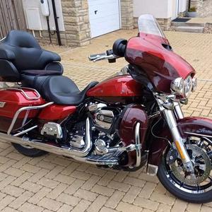 ORIGINAL 2019 Touring 1868 FLHTKL Ultra Limited (19 Reg) Manual Gasolina 1000 1500cc Velocidad Máxima >80km/h - Product Image 1