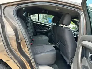 Ford Taurus SEL 2016 - Product Image 5