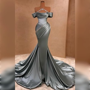 Precioso Vestido de Noche Largo de Tul Brillante con Tirantes Espagueti y Espalda de Corsé para Fiesta - Product Image 1