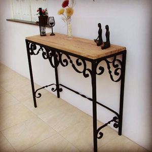 Table console moderne en métal avec dessus en verre, parfaite pour le salon élégant et la décoration élégante de l'entrée - Product Image 2