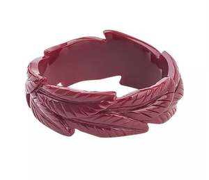 Bracelet en résine sculptée jaune de style rétro design vintage bijoux - Product Image 2