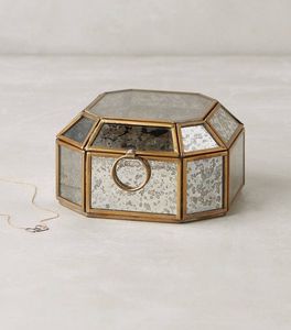 Boîte à bijoux élégante en métal et en verre, format compact et portable, avec serrure, organisateur de rangement sécurisé pour les voyages et la maison - Product Image 3