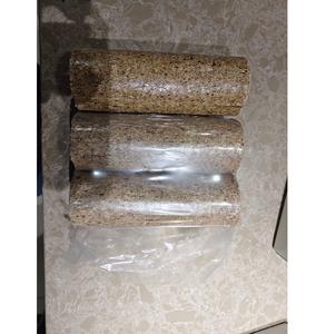 Briquettes de bois de pin durables pour un combustible de biomasse à combustion propre dans le chauffage domestique et les chaudières industrielles - Product Image 3