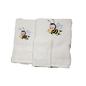 Nouveau Logo personnalisé promotionnel Super absorbant 100% coton biologique OEM brodé Golf GOTS séchage rapide serviettes de bain de haute qualité - Product Image 5