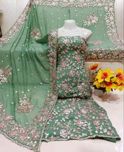 Elegante Traje Gota Bordado en Acrílico Hecho a Mano con Vibrante Dupatta para Fiestas, Mehndi, Salwar Kameez - Product Image 3