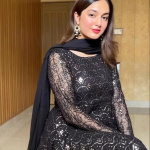 High-Demand Black Fully Flair Sharara Top y Dupatta para mujeres indias pakistaníes para festivales y fiestas con estilo Bollywood - Product Image 1
