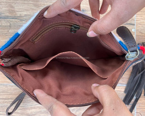 Véritable pochette en cuir usiné aztèque faite à la main élégante femmes couverture de selle portefeuille à franges pochette à bracelet en cuir usiné de haute qualité - Product Image 6