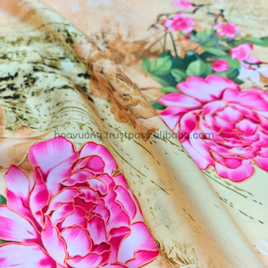 Satin floral élégant en tissu de soie latine douce pour les tenues de femmes matures - Product Image 4