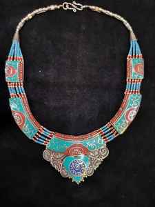 Nuevos Collares de Metal Blanco Tradicionales - Product Image 5