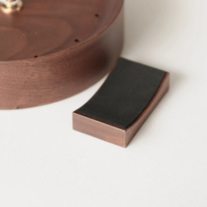 Horloge de bureau moderne StyleSync à piles Appel esthétique avec fonctionnalité de fusion pour une décoration contemporaine - Product Image 6