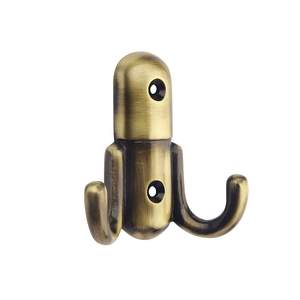 Ganchos de pared de metal de latón antiguo con diseño de latón Ak - Product Image 1