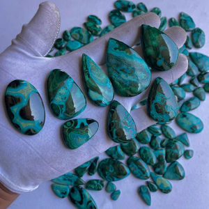 Piedras preciosas sueltas pulidas de cabujón de crisocola y malaquita naturales al por mayor para joyería curativa decoración del hogar y regalos - Product Image 1