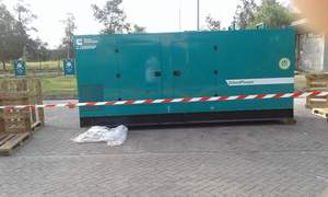 Generador Diésel Silencioso Prime Cummins de 400KVA/320KW con Arranque Automático, 90% de Eficiencia, Alternador Stamford de 415V - Product Image 6