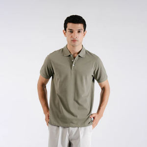 Service de personnalisation pour hommes Vente en gros de polos avec broderie de boutons LOGO pour hommes fabriqués par Huzaifa Products - Product Image 1