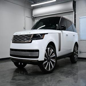 Land Rover Range Rover 2024, el más vendido, con paquete tecnológico, motor V8 de 4.4L, biturbo, 606HP, transmisión automática ZF de 8 velocidades, tracción total. - Product Image 3