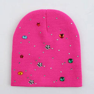 Bonnet brodé de strass mignon pour adultes, unisexe, chaud pour l'hiver, motif à pois, rose, noir, jaune, 100% acrylique - Product Image 5