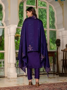Conjunto de Kurti Bordado Morado con Dupatta para Mujer, Ropa Festiva - Product Image 5