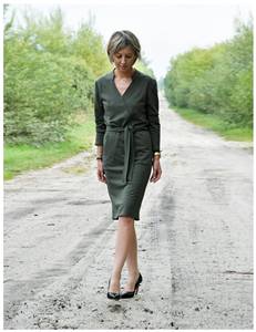 Nouvelle mode de robe mi-longue sexy pour femmes avec ceinture à la taille robe de soirée à manches longues pour femmes automne et printemps - Product Image 1