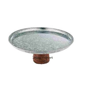 Base para Pastel Personalizada con Textura Artesanal, Base de Metal Galvanizado con Base de Madera, Decoración Única para Fiestas - Product Image 1