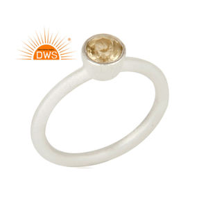 แหวนพลอยโทแพซสีเงินสเตอร์ลิงธรรมชาติผลิตตามแบบ - Product Image 1