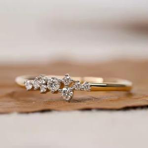 Bague en diamant de laboratoire à trois pierres taille ovale 2.0 CTW trilogie bague de fiançailles en diamant ovale 14k bague de mariée de mariage en or massif - Product Image 4