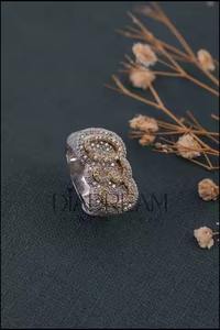 Bague en diamant Moissanite de luxe entièrement glacée avec plate-forme D VVS Check Bague de testeur cloutée élégante - Product Image 2