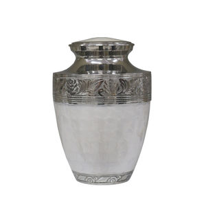 โกศโลหะโลหะแบบพรีเมี่ยมอุปกรณ์สำหรับงานศพสั่งซื้อจำนวนมาก - Product Image 1