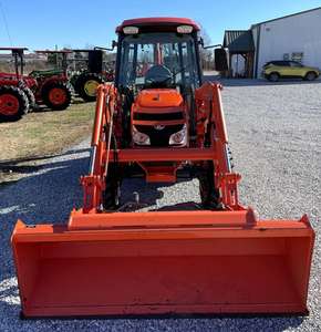 Precio barato Kubota 71HP M7060 Tractor con cargador frontal en stock Listo para envío - Product Image 6