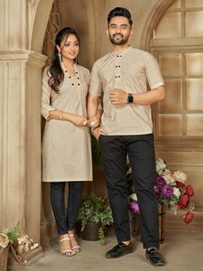 Spécial vacances Nouveaux styles Style culturel indien M à XXL Taille hommes ou femmes Spécial Couple Combo Set / Kurti Set at Wholesale - Product Image 3