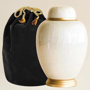 Urna Funeraria Moderna de Latón Estilo Americano para Adultos, Hombres, Mujeres y Mascotas, Negra y Plateada, Grabada y Personalizable - Product Image 6