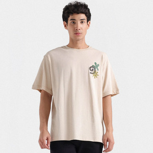 Camiseta gráfica al por mayor de ropa informal | Camiseta hip hop de gran tamaño con logotipo personalizado | Camiseta de moda urbana OEM - Product Image 1
