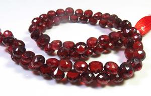 La mejor calidad, cuentas de piedras preciosas de cebolla granate rojo de 5,50mm, granate natural de Mozambique, corte facetado, hilo suelto de 9" - Product Image 3