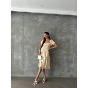 Vestidos Casuales Topshow - Vestido con Cuello Barco y Adornos de Piedras, Producto al por Mayor - Product Image 2